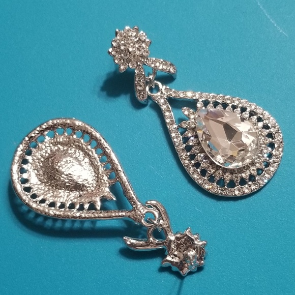 Crystal rhinestone earrings - Picture 6 of 7